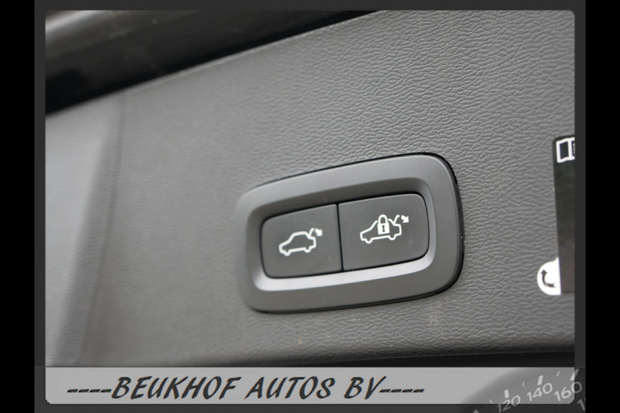 Volvo XC40 Recharge P8 AWD R-Design Lederen stoelen Carplay