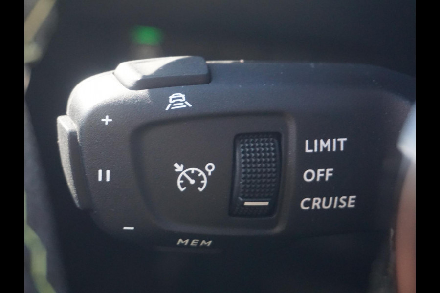 Peugeot 208 1.2 Hybrid 145 e-DCS6 GT