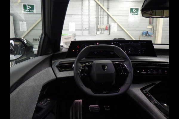 Peugeot E-5008 GT 73 kWh Leder | Panoramadak | Trekhaak