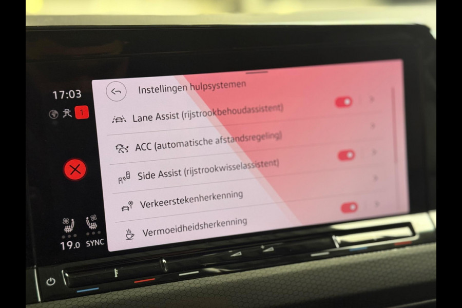 Volkswagen Golf 2.0 TSI GTI | Pano | Trekhaak | Memory | Harman/Kardon | camera | Leer