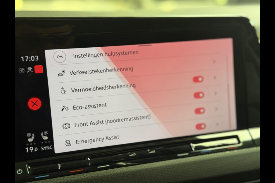 Volkswagen Golf 2.0 TSI GTI | Pano | Trekhaak | Memory | Harman/Kardon | camera | Leer