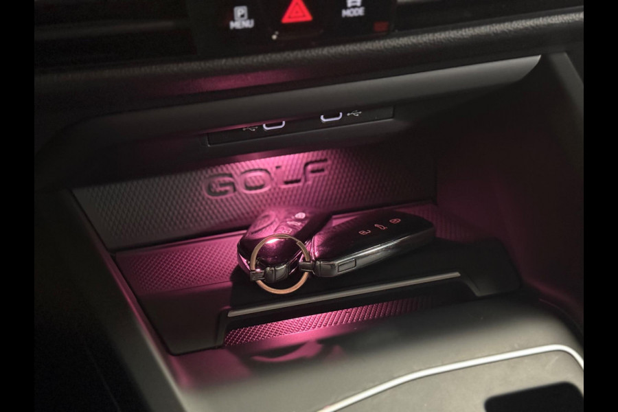 Volkswagen Golf 2.0 TSI GTI | Pano | Trekhaak | Memory | Harman/Kardon | camera | Leer