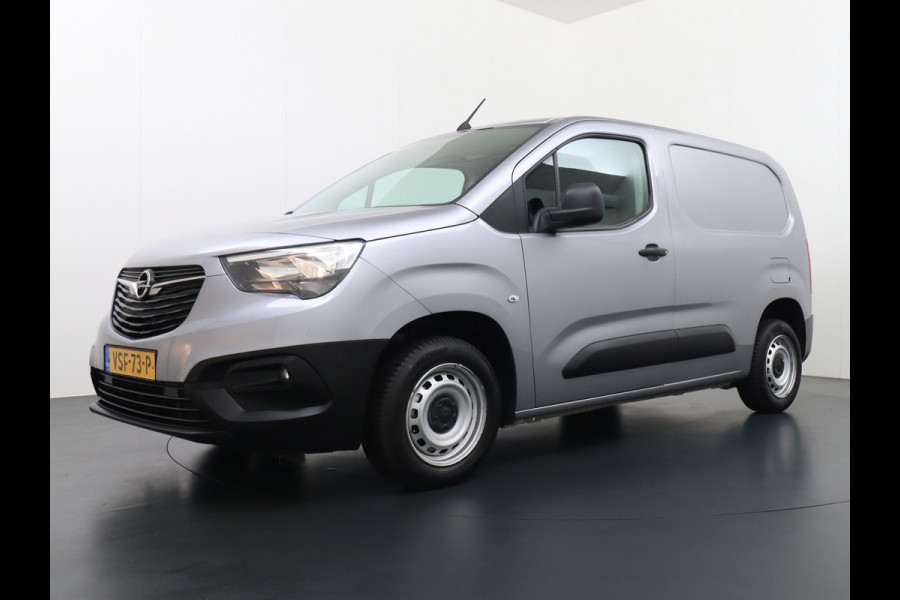 Opel Combo 1.5D 102PK L1H1 Airco Cruise Control Lichtsensor Pdc Schuifdeur Betonplex vloer Lat om Lat Betimmering Tussenwand Euro 6