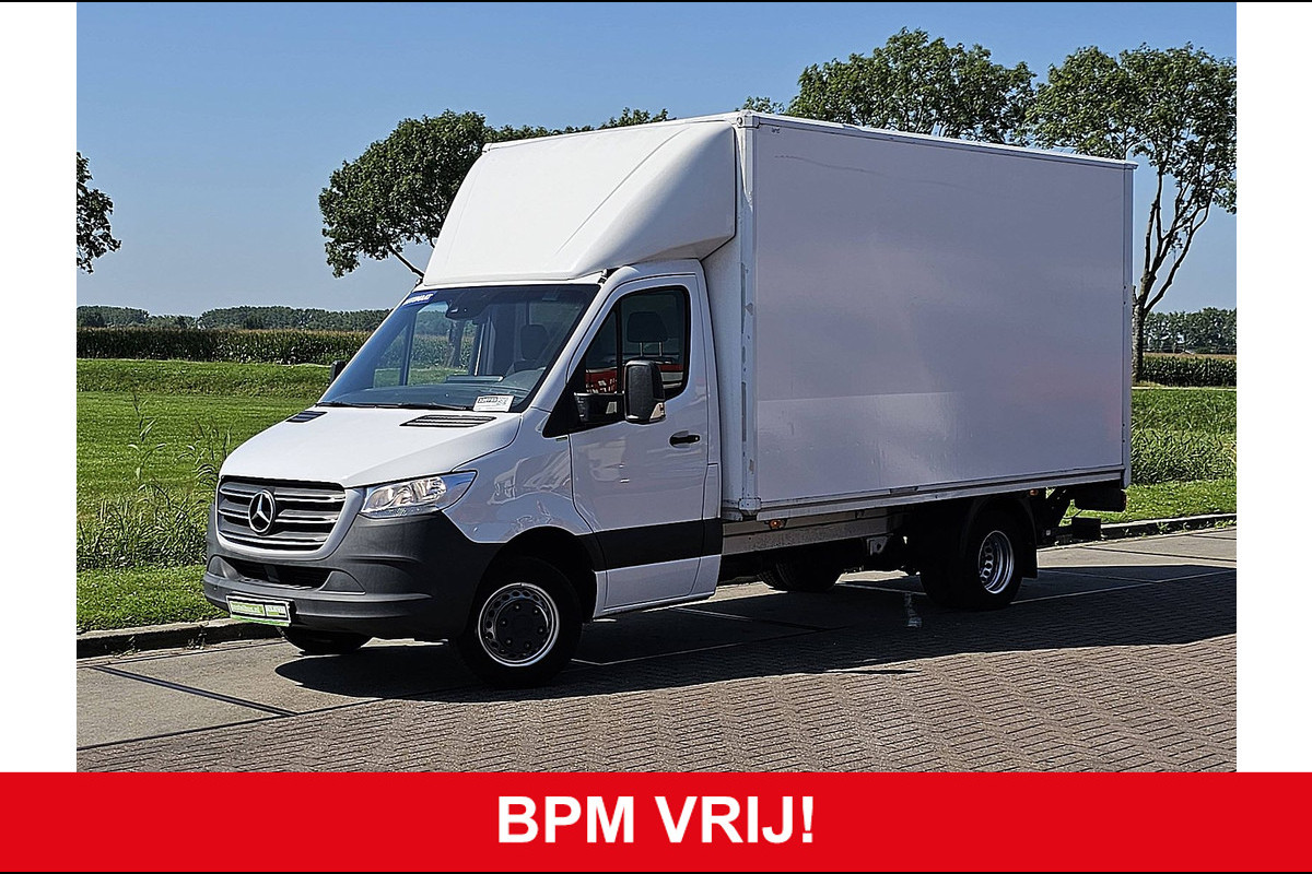 Mercedes-Benz Sprinter 516 CDI ac automaat EURO6 MBUX10 carplay cruisecontrol 3500 kg aanhanggewicht