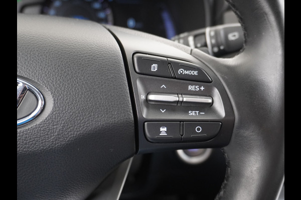 Hyundai Kona EV Comfort 64kWh Warmtepomp Navi Ecc Camera Adaptieve Cruise Control Pdc DAB Apple Carplay Android Auto Led Premium Krell® Audio Keyless Resterende garantie op de hoogspanning accu 4 jaar of tot 160.000km