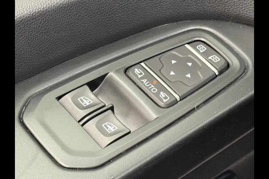 Renault Trafic 2.0 Blue dC1 150PK T30 L2H1 Advance Airco Bluetooth Camera Cruise PDC Trekhaak