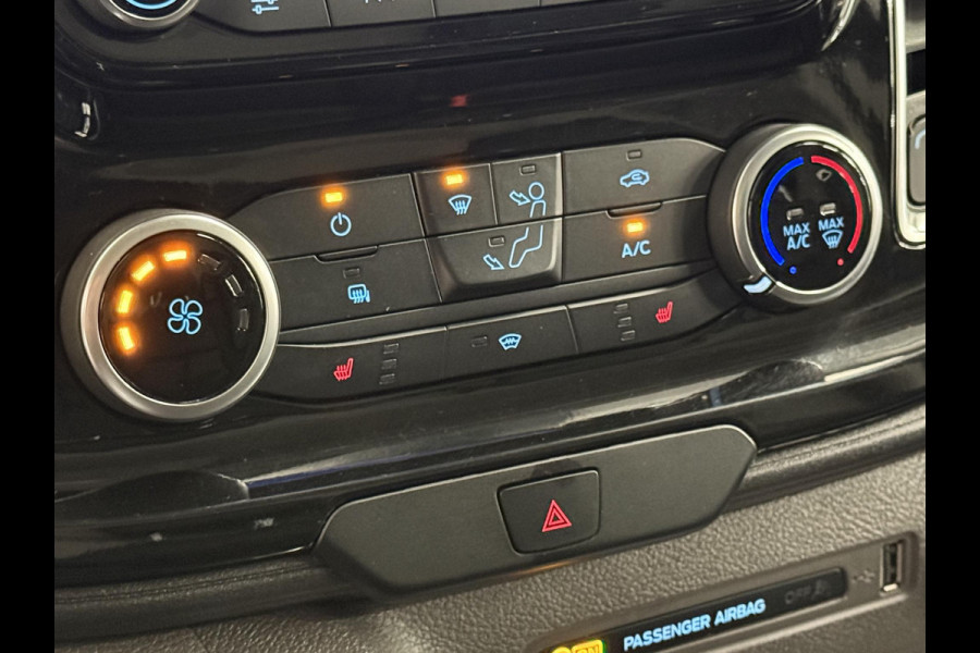 Ford Transit Custom 290 2.0 TDCI L2H1 Sport Airco ACC Bluetooth Navi Trekhaak Stoelverwarming Ford Transit Custom 290 2.0 TDCI L2H1 Sport Airco ACC Bluetooth Navi Trekhaak Stoelverwarming