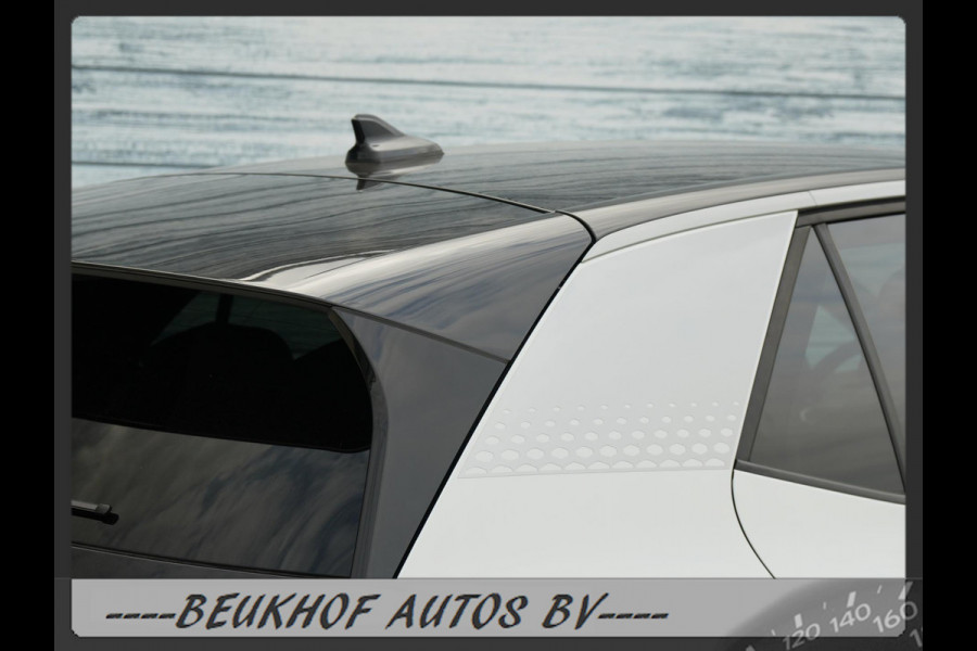 Volkswagen ID.3 First Plus 58 kWh Trekhaak Camera Carplay