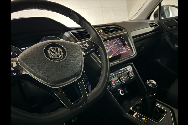 Volkswagen Tiguan 1.4 TSI ACT Carplay ACC Stoelver. Camera Trekh.