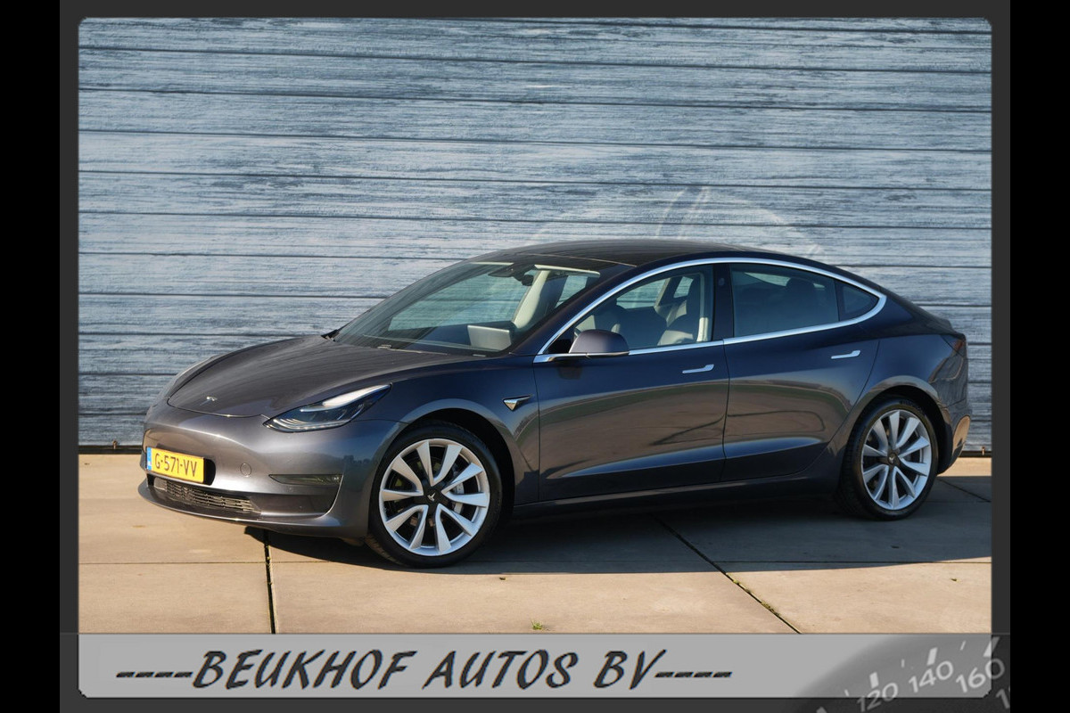Tesla Model 3 Long Range AWD 75 kWh Trekhaak Soh 92.3% Leer