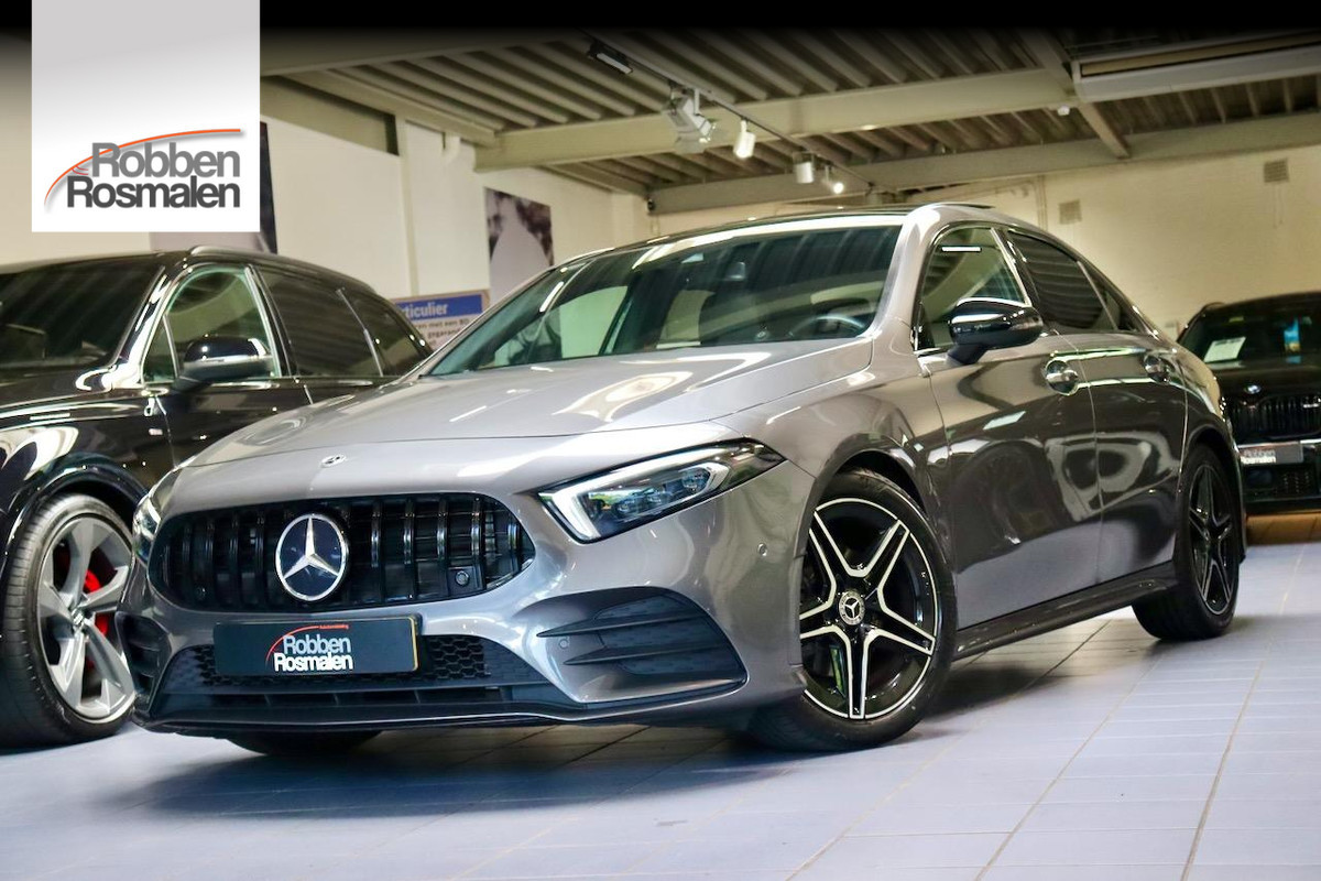 Mercedes-Benz A-Klasse 180d Premium + AMG|PANO|Sfeer|CAM Mercedes-Benz A-Klasse 180d Premium + AMG|PANO|Sfeer|CAM