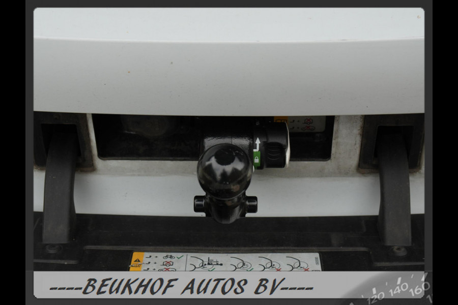 Volkswagen ID.3 First Plus 58 kWh Soh 93% Carplay Trekhaak Volkswagen ID.3 First Plus 58 kWh Soh 93% Carplay Trekhaak