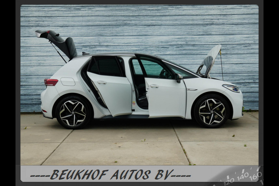 Volkswagen ID.3 First Plus 58 kWh Soh 93% Carplay Trekhaak Volkswagen ID.3 First Plus 58 kWh Soh 93% Carplay Trekhaak