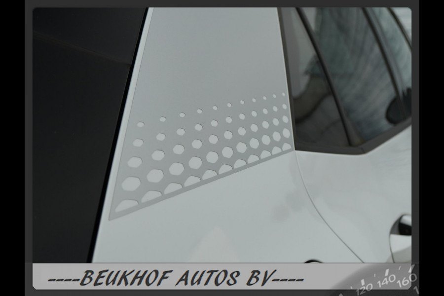 Volkswagen ID.3 First Plus 58 kWh Soh 93% Carplay Trekhaak Volkswagen ID.3 First Plus 58 kWh Soh 93% Carplay Trekhaak