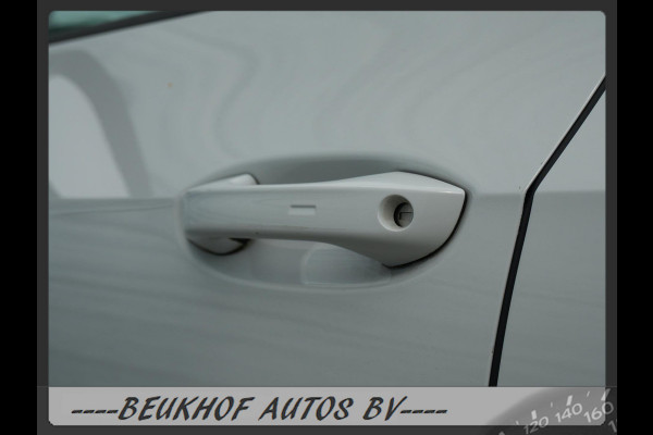 Volkswagen ID.3 First Plus 58 kWh Soh 93% Carplay Trekhaak Volkswagen ID.3 First Plus 58 kWh Soh 93% Carplay Trekhaak