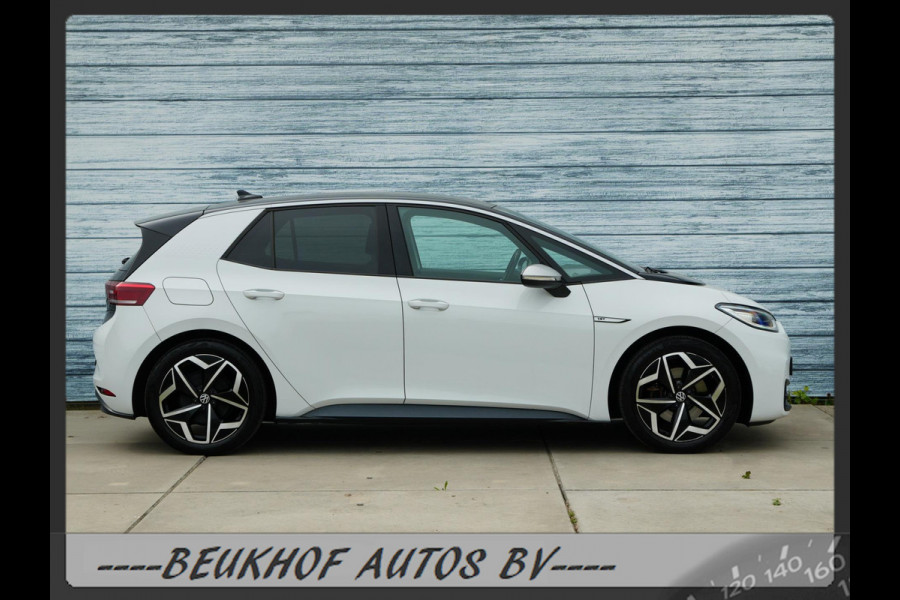 Volkswagen ID.3 First Plus 58 kWh Soh 93% Carplay Trekhaak Volkswagen ID.3 First Plus 58 kWh Soh 93% Carplay Trekhaak