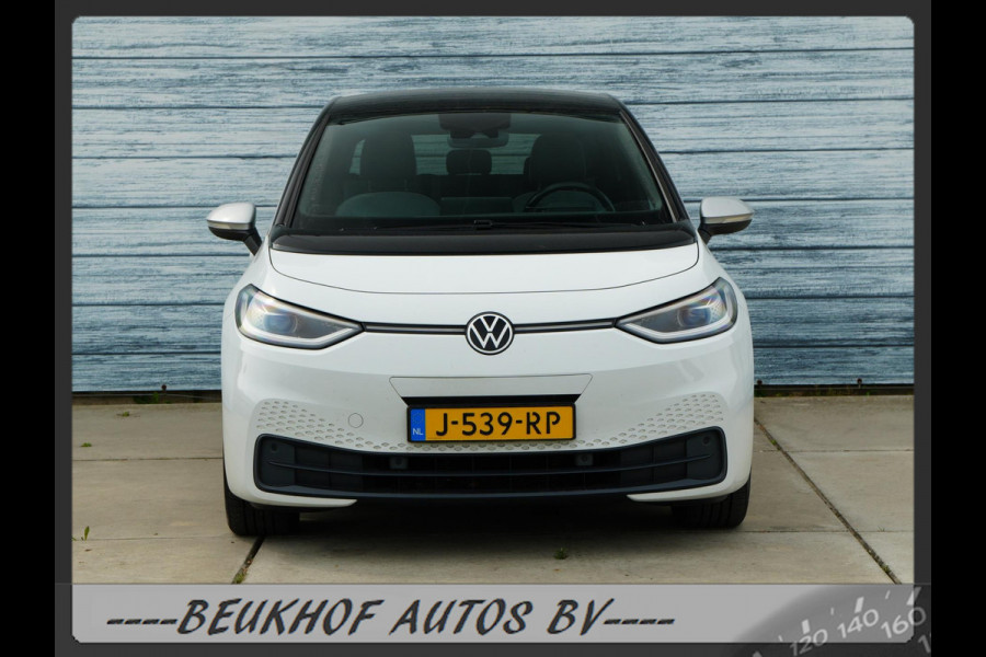 Volkswagen ID.3 First Plus 58 kWh Soh 93% Carplay Trekhaak Volkswagen ID.3 First Plus 58 kWh Soh 93% Carplay Trekhaak