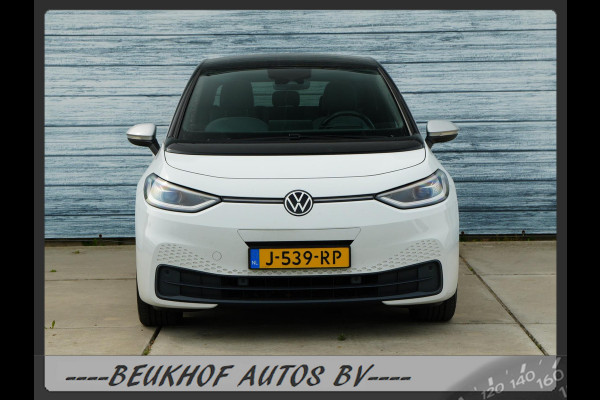Volkswagen ID.3 First Plus 58 kWh Soh 93% Carplay Trekhaak Volkswagen ID.3 First Plus 58 kWh Soh 93% Carplay Trekhaak
