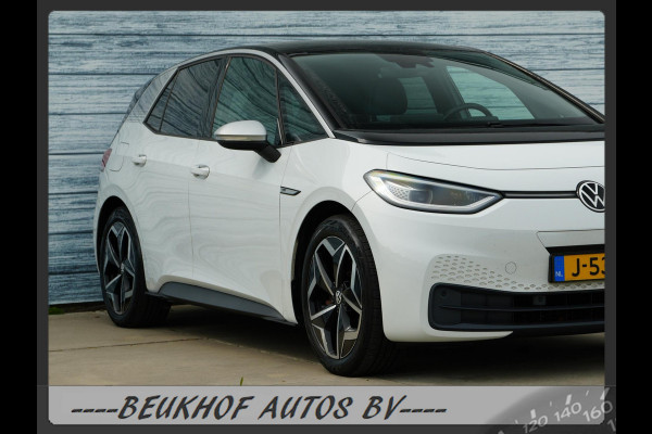 Volkswagen ID.3 First Plus 58 kWh Soh 93% Carplay Trekhaak Volkswagen ID.3 First Plus 58 kWh Soh 93% Carplay Trekhaak