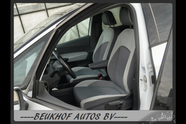 Volkswagen ID.3 First Plus 58 kWh Soh 93% Carplay Trekhaak Volkswagen ID.3 First Plus 58 kWh Soh 93% Carplay Trekhaak