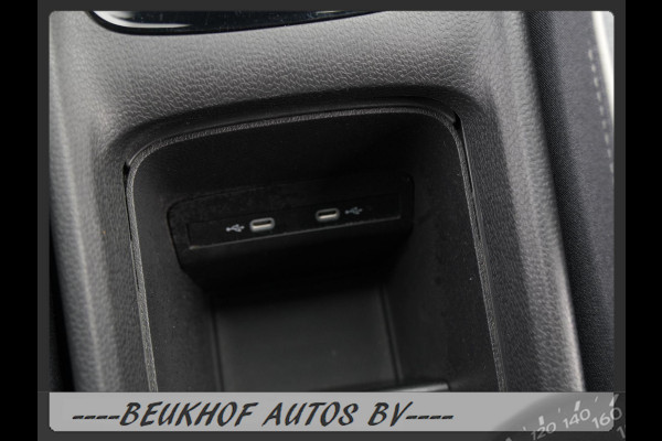 Volkswagen ID.3 First Plus 58 kWh Soh 93% Carplay Trekhaak Volkswagen ID.3 First Plus 58 kWh Soh 93% Carplay Trekhaak