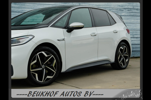 Volkswagen ID.3 First Plus 58 kWh Soh 93% Carplay Trekhaak Volkswagen ID.3 First Plus 58 kWh Soh 93% Carplay Trekhaak