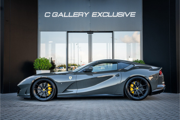 Ferrari 812 6.5 V12 Superfast HELE - Novitec | Grigio Scuro | Carbon Seats & Interior | Lift | Passenger Display