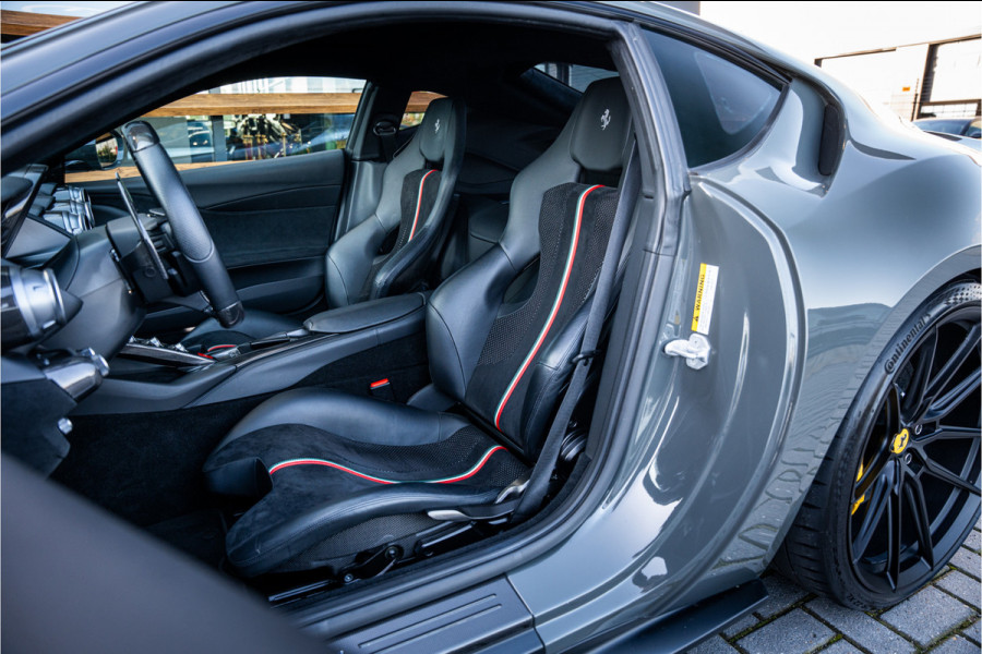 Ferrari 812 6.5 V12 Superfast HELE - Novitec | Grigio Scuro | Carbon Seats & Interior | Lift | Passenger Display