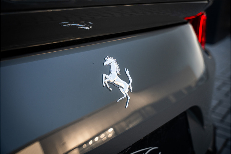 Ferrari 812 6.5 V12 Superfast HELE - Novitec | Grigio Scuro | Carbon Seats & Interior | Lift | Passenger Display