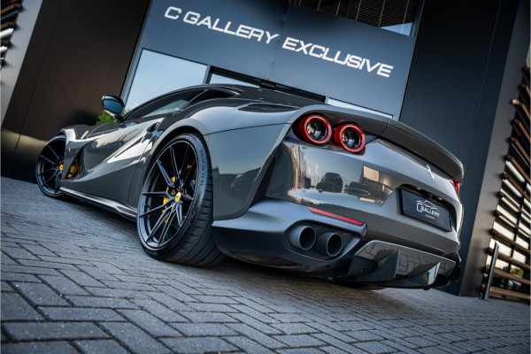 Ferrari 812 6.5 V12 Superfast HELE - Novitec | Grigio Scuro | Carbon Seats & Interior | Lift | Passenger Display