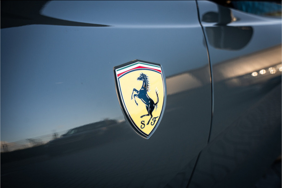 Ferrari 812 6.5 V12 Superfast HELE - Novitec | Grigio Scuro | Carbon Seats & Interior | Lift | Passenger Display