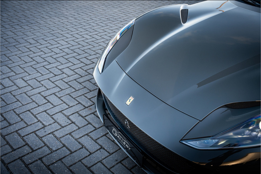 Ferrari 812 6.5 V12 Superfast HELE - Novitec | Grigio Scuro | Carbon Seats & Interior | Lift | Passenger Display