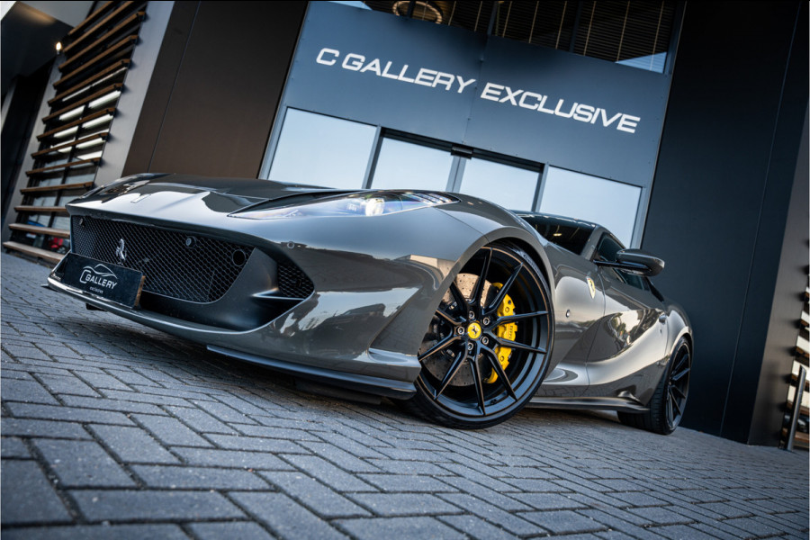 Ferrari 812 6.5 V12 Superfast HELE - Novitec | Grigio Scuro | Carbon Seats & Interior | Lift | Passenger Display