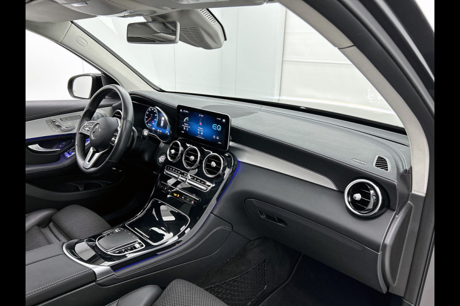 Mercedes-Benz GLC 300e 4MATIC Premium Plus Panorama dak | Lichtmetalen velgen | Navigatie | Parking support | Elect. bed. voorstoelen met memory | Burmeister radio | Inclusief 24 maanden MB Certified garantie voor Europa.