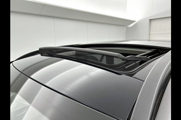 Mercedes-Benz GLC 300e 4MATIC Premium Plus Panorama dak | Lichtmetalen velgen | Navigatie | Parking support | Elect. bed. voorstoelen met memory | Burmeister radio | Inclusief 24 maanden MB Certified garantie voor Europa.