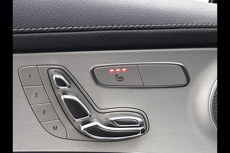 Mercedes-Benz GLC 300e 4MATIC Premium Plus Panorama dak | Lichtmetalen velgen | Navigatie | Parking support | Elect. bed. voorstoelen met memory | Burmeister radio | Inclusief 24 maanden MB Certified garantie voor Europa.
