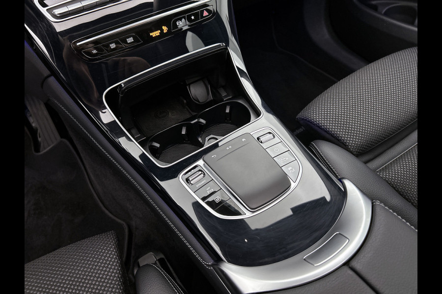 Mercedes-Benz GLC 300e 4MATIC Premium Plus Panorama dak | Lichtmetalen velgen | Navigatie | Parking support | Elect. bed. voorstoelen met memory | Burmeister radio | Inclusief 24 maanden MB Certified garantie voor Europa.