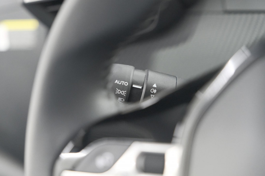 Peugeot e-208 EV Active 50 kWh | Navigatie | Apple Carplay | Climate Control Peugeot e-208 EV Active 50 kWh | Navigatie | Apple Carplay | Climate Control
