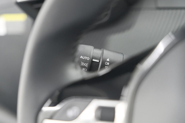 Peugeot e-208 EV Active 50 kWh | Navigatie | Apple Carplay | Climate Control Peugeot e-208 EV Active 50 kWh | Navigatie | Apple Carplay | Climate Control