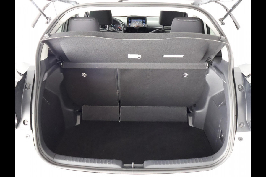 Toyota Yaris 1.5 HYBRID AUTOMAAT BLACK & WHITE GARANTIE 8-2033 NAVIGATIE.CLIMA.CRUISE