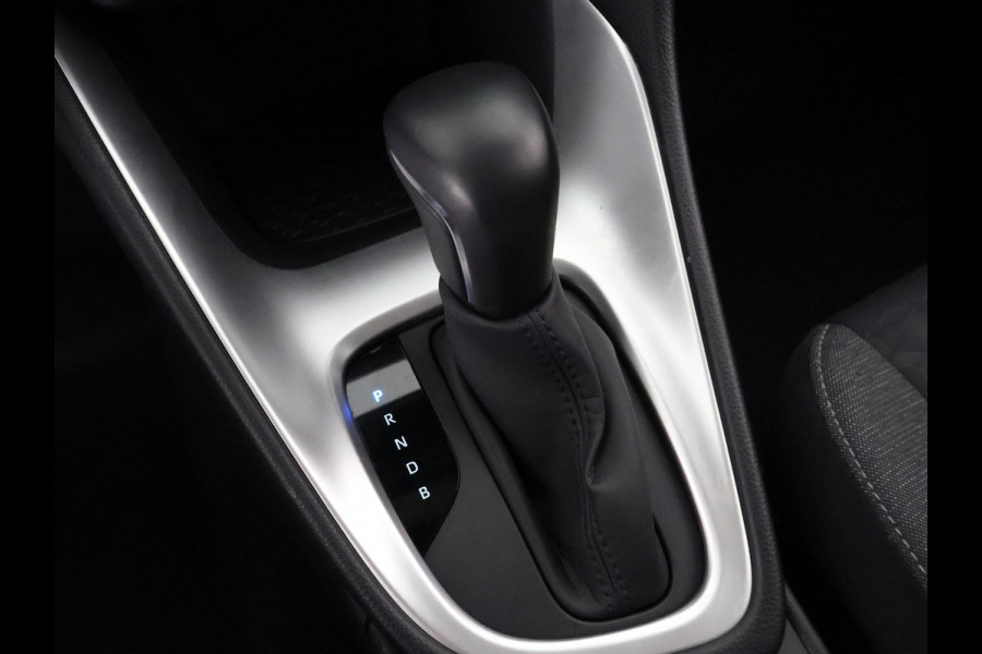 Toyota Yaris 1.5 HYBRID AUTOMAAT BLACK & WHITE GARANTIE 8-2033 NAVIGATIE.CLIMA.CRUISE