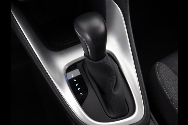 Toyota Yaris 1.5 HYBRID AUTOMAAT BLACK & WHITE GARANTIE 8-2033 NAVIGATIE.CLIMA.CRUISE