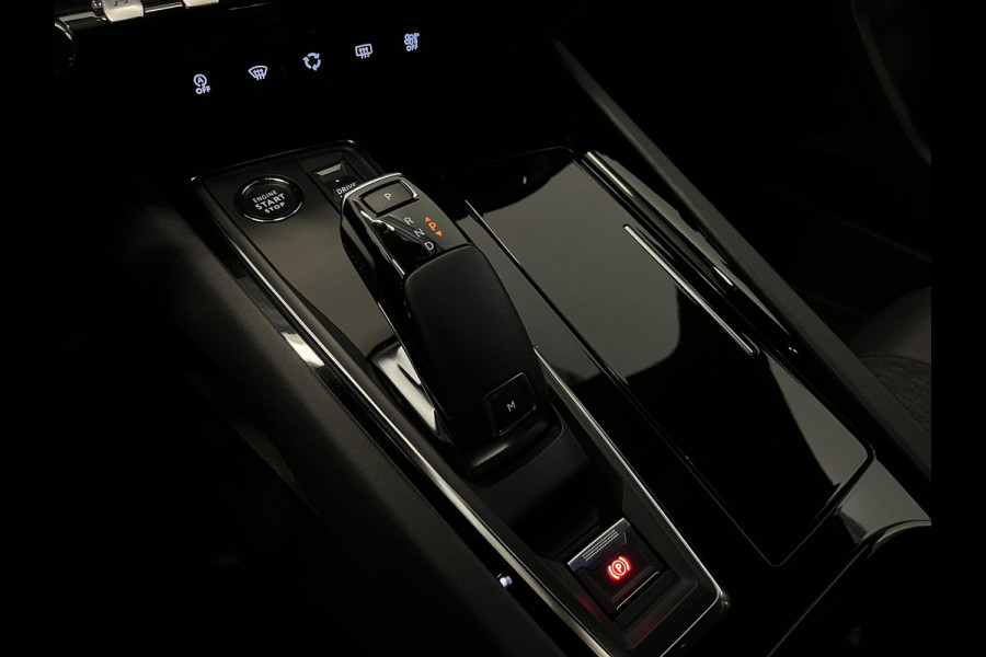 Peugeot 508 SW 1.2 PureTech Allure Pack Business Navigatie Apple Carplay/Android Auto Camera Parkeersensoren Adaptive Cruise Control Virtual Cockpit Full Led koplampen Lichtmetalen velgen Getinte ramen Climate Control