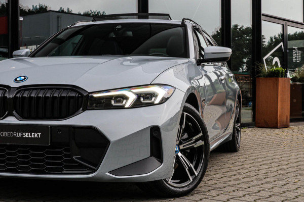 BMW 3 Serie Touring 320e - M-SPORT - PANO - CAMERA - BROOKLYN GREY BMW 3 Serie Touring 320e - M-SPORT - PANO - CAMERA - BROOKLYN GREY