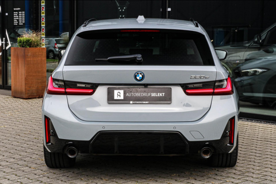 BMW 3 Serie Touring 320e - M-SPORT - PANO - CAMERA - BROOKLYN GREY BMW 3 Serie Touring 320e - M-SPORT - PANO - CAMERA - BROOKLYN GREY