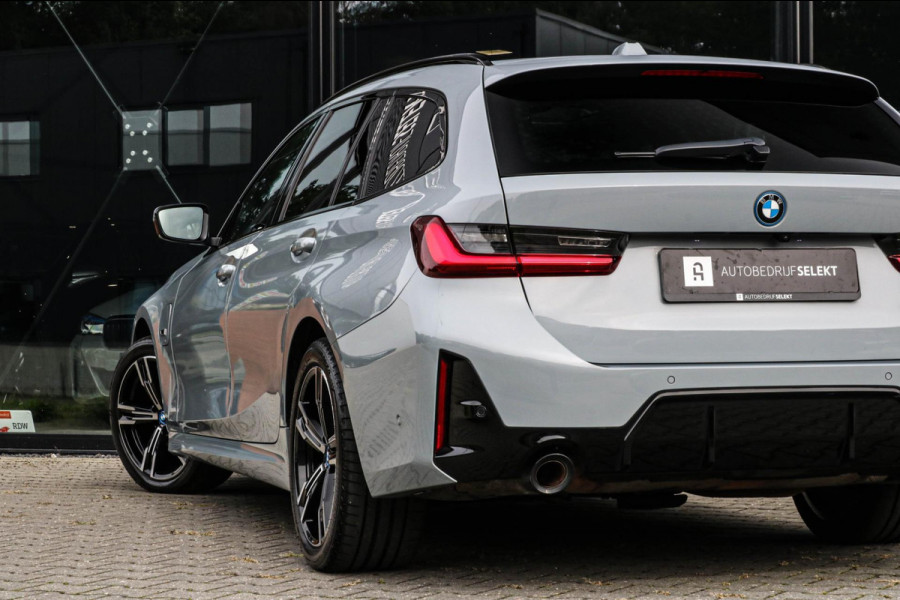 BMW 3 Serie Touring 320e - M-SPORT - PANO - CAMERA - BROOKLYN GREY BMW 3 Serie Touring 320e - M-SPORT - PANO - CAMERA - BROOKLYN GREY