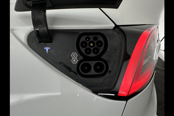 Tesla Model Y RWD 58 kWh [ 3-Fase ] {SOH-93%} (INCL-BTW) Aut. *PANO | AUTO-PILOT | LUXURY-LEATHER | TOP-VIEW | NAVI-FULLMAP | MATRIX-LED | DIGI-COCKPIT | KEYLESS | CAMERA | DAB+ | HEATED-COMFORTSEATS | PRIVACY-GLASS*