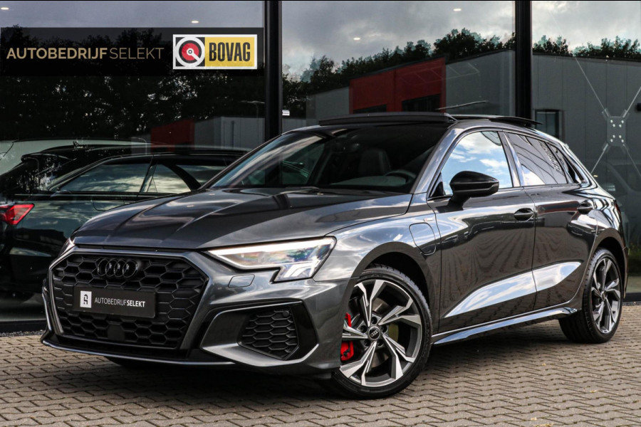 Audi A3 Sportback 45 TFSI e RS STOELEN - PANO - B&O - SFEER - CAMERA Audi A3 Sportback 45 TFSI e RS STOELEN - PANO - B&O - SFEER - CAMERA