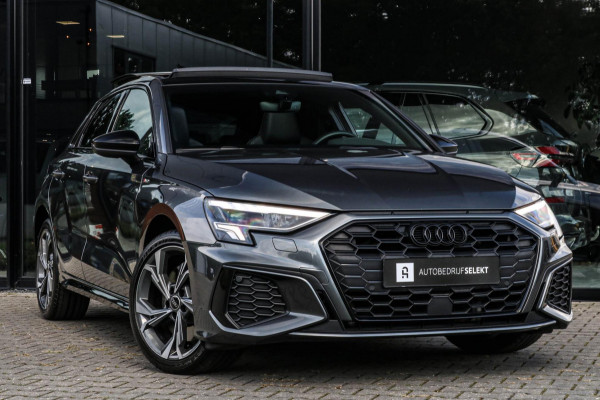 Audi A3 Sportback 45 TFSI e RS STOELEN - PANO - B&O - SFEER - CAMERA Audi A3 Sportback 45 TFSI e RS STOELEN - PANO - B&O - SFEER - CAMERA