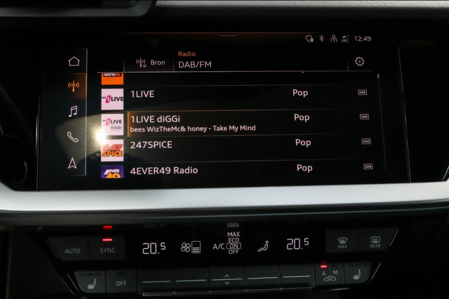 Audi A3 Sportback 45 TFSI e RS STOELEN - PANO - B&O - SFEER - CAMERA Audi A3 Sportback 45 TFSI e RS STOELEN - PANO - B&O - SFEER - CAMERA